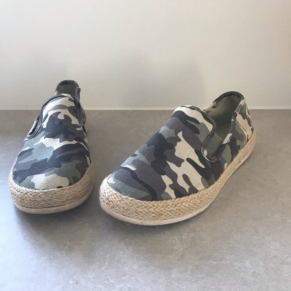 Esprit Nadine Camo Slip-On Sneaker
